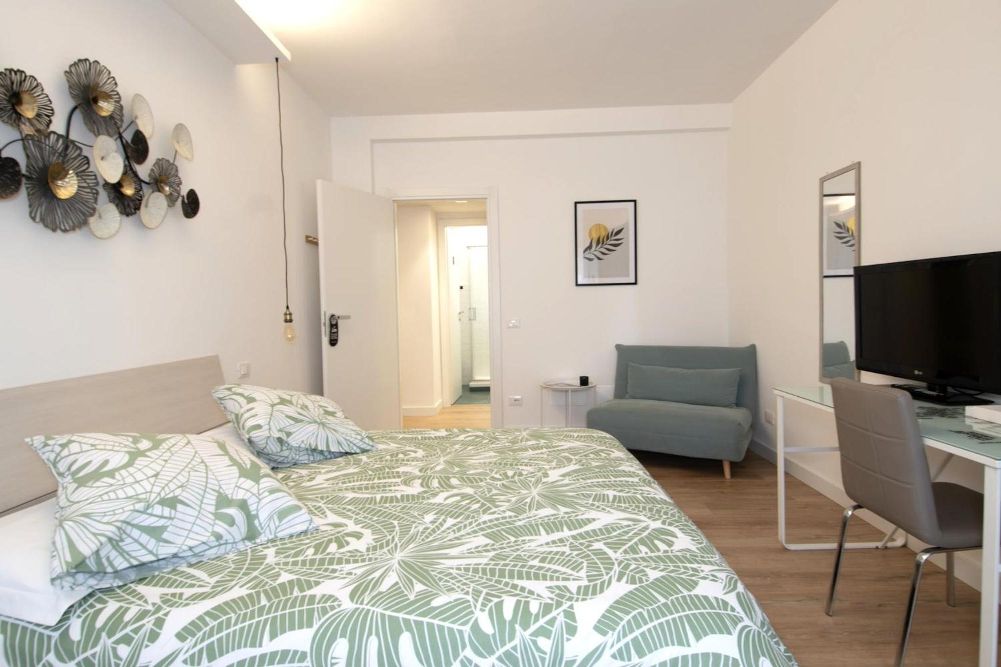 Stanza Alpigneto Guest house Rome